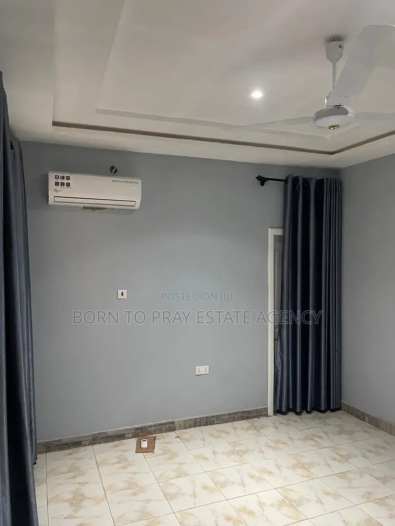 2bdrm Apartment in Born To Pray Estate, Ejisu-Juaben Municipal for rent