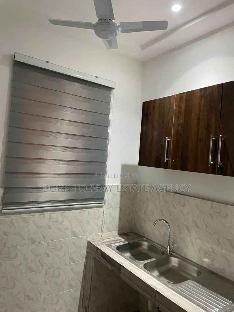 2bdrm Apartment in Born To Pray Estate, Ejisu-Juaben Municipal for rent