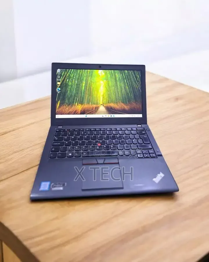 Laptop Lenovo ThinkPad X380 Yoga 8GB Intel Core i5 SSD 256GB