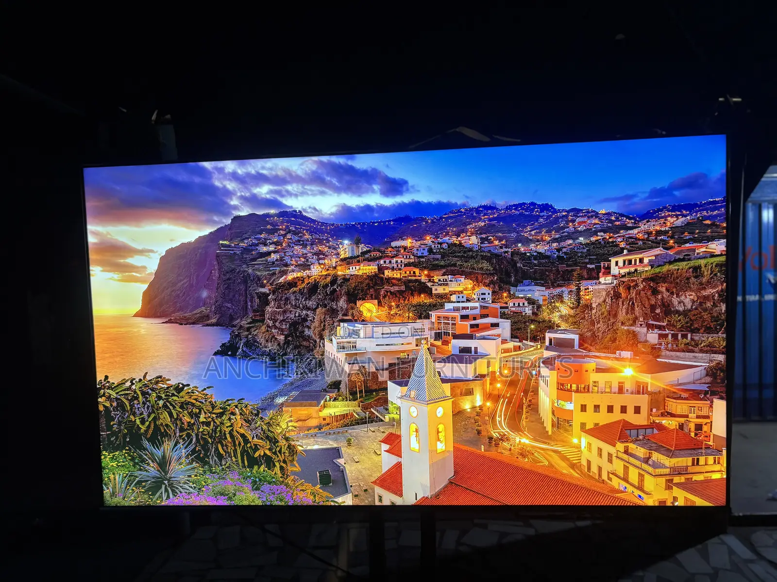 Hisense QLED 75 Inch Smart Vidaa Os Software/Satelite/Bluetooth TV