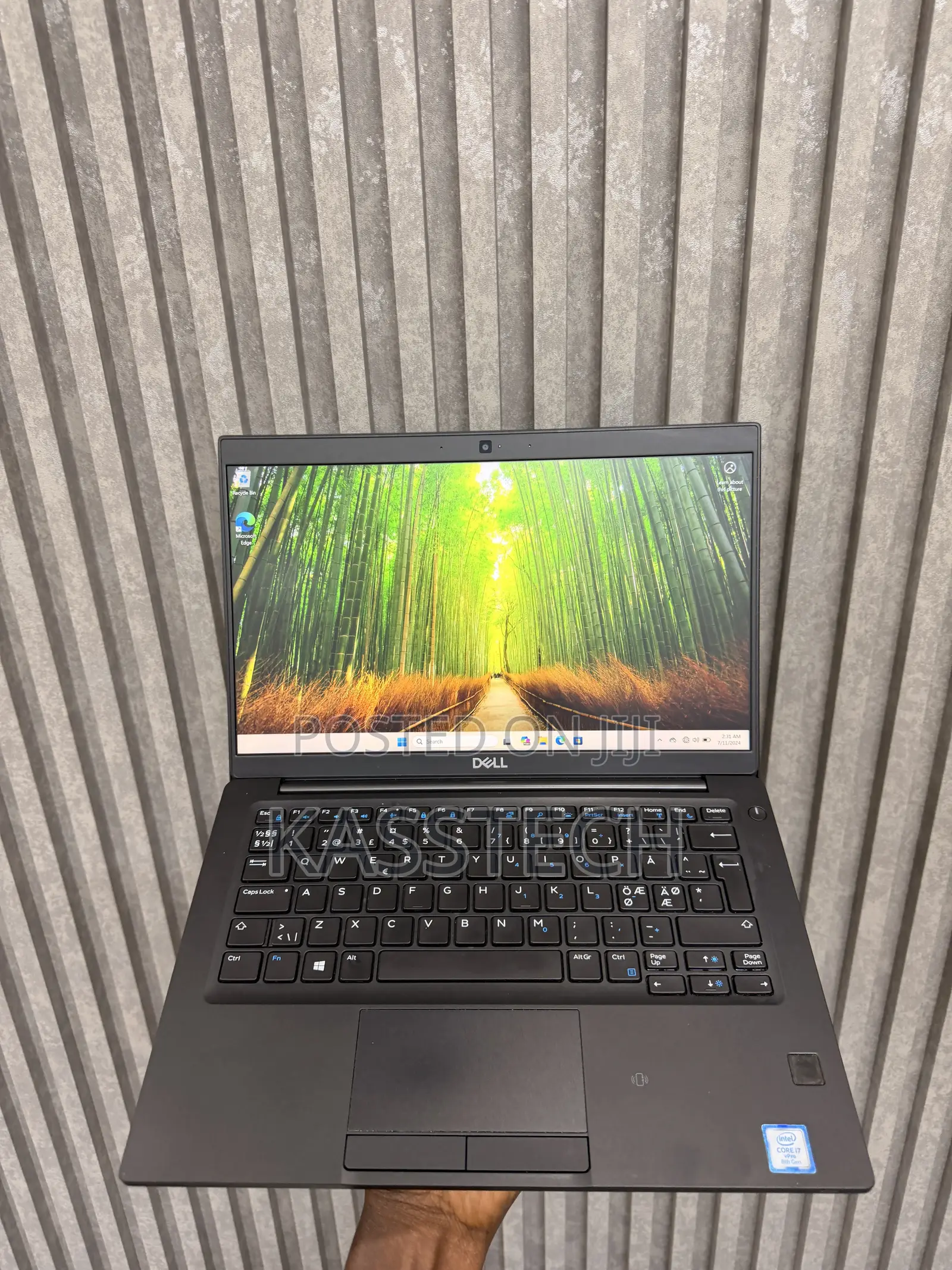 Laptop Dell Latitude 7390 8GB Intel Core i7 SSD 256GB