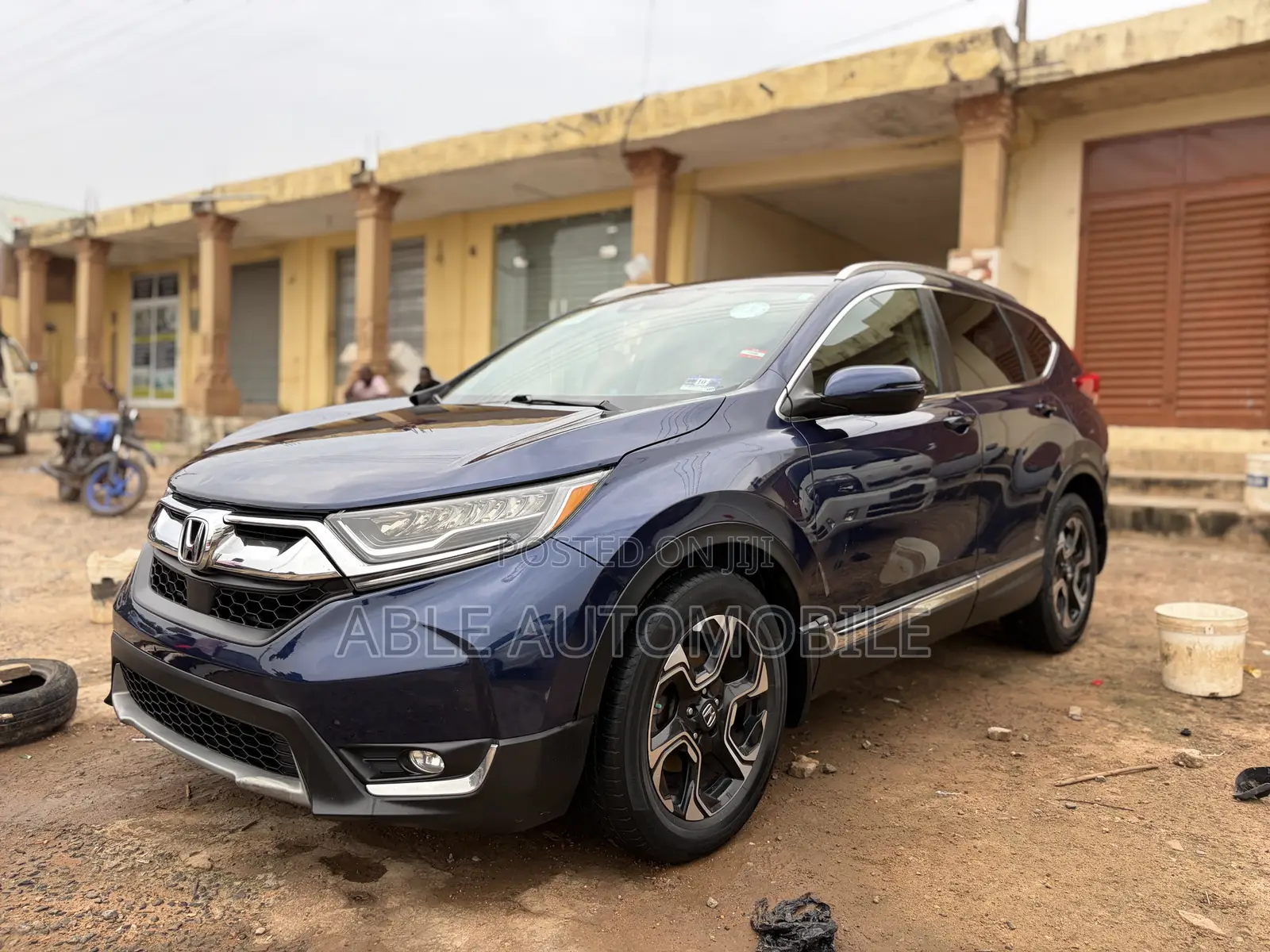 Honda CR-V Touring AWD 2019 Blue
