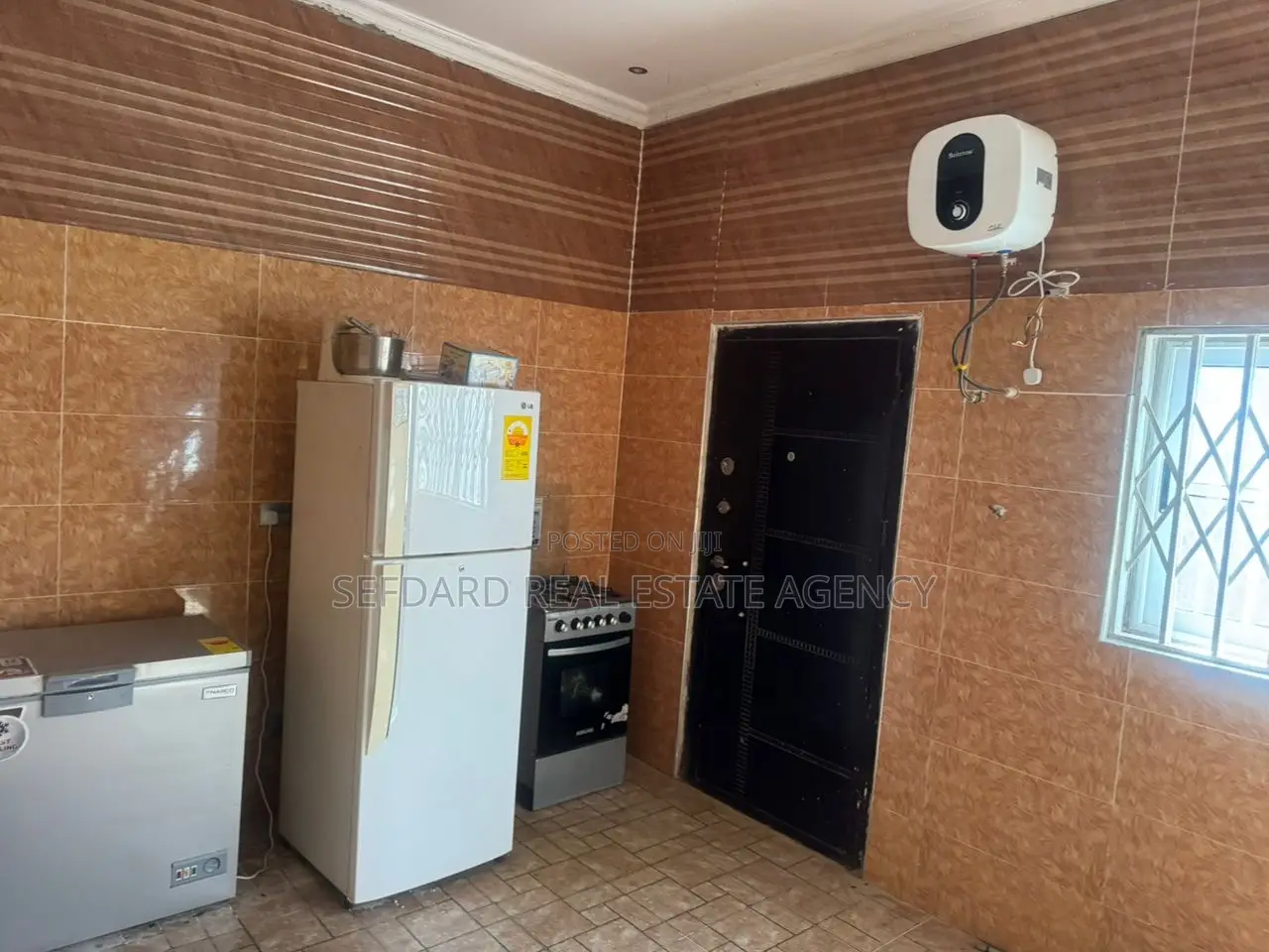 5bdrm House in Sefdard Properties, Ablekuma for sale