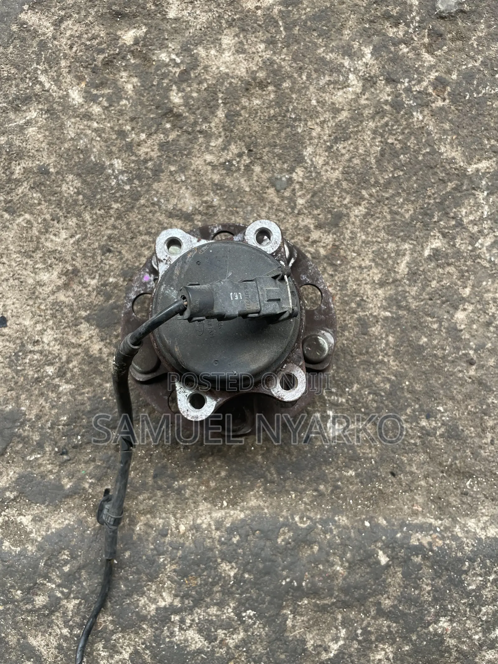 Hyundai Sonata 2016 Back Hub 2x4