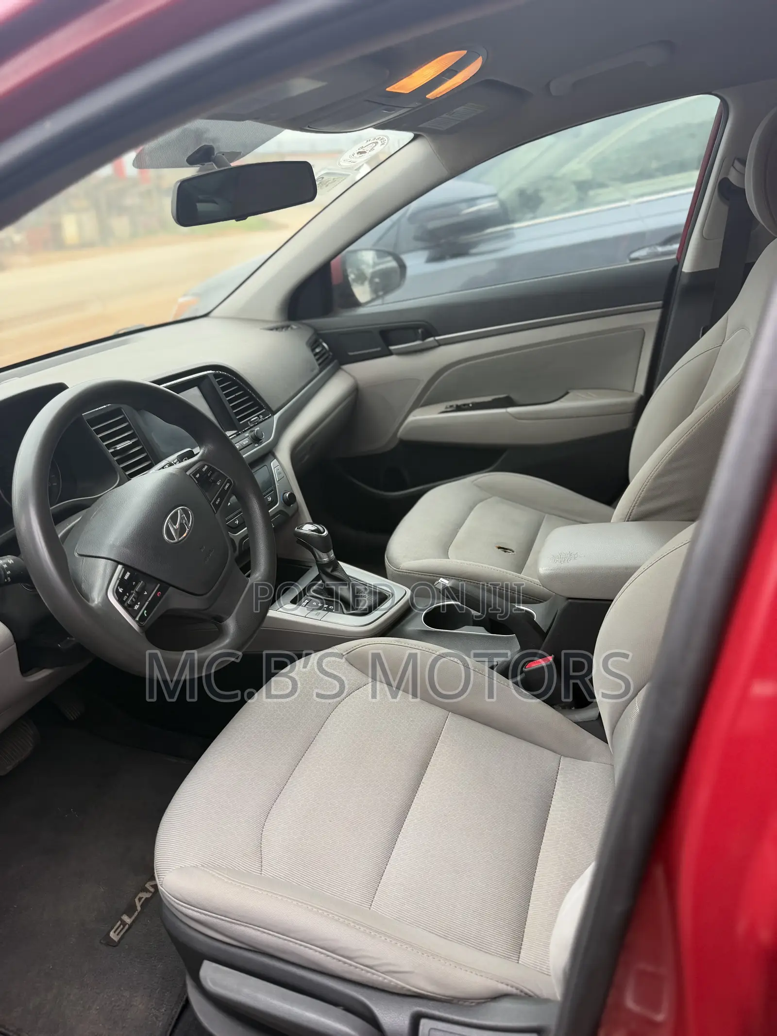 Hyundai Elantra 2017 Red