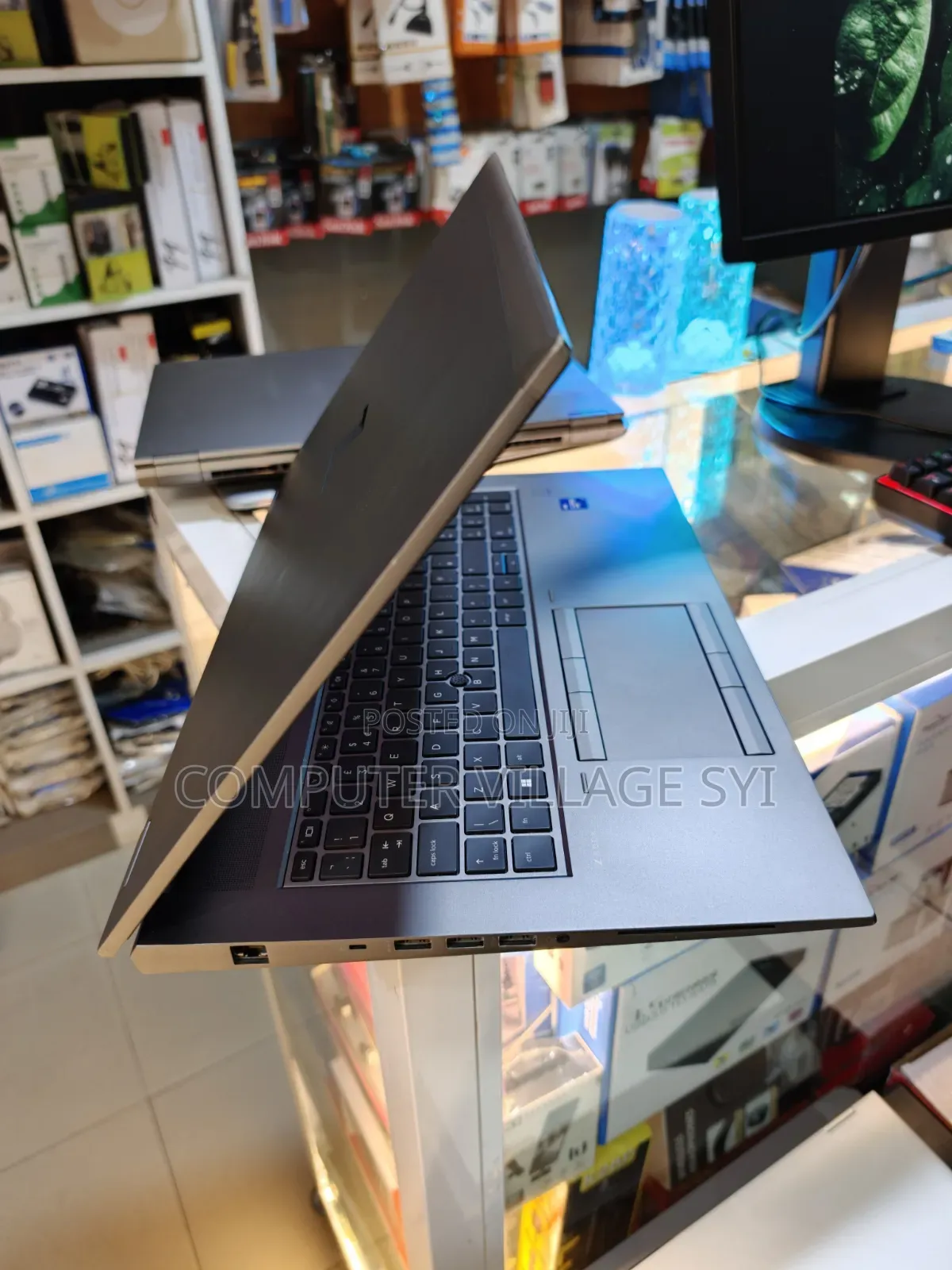 Laptop HP ZBook Fury 17 G7 16GB Intel Core i7 SSD 512GB