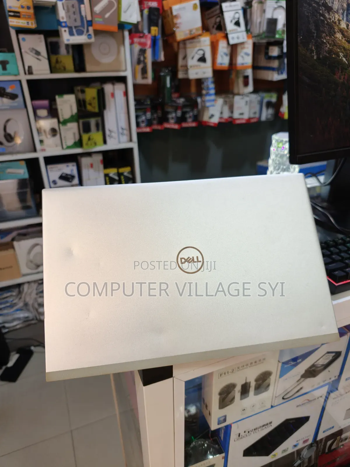 Laptop Dell Inspiron 15 5518 16GB Intel Core i7 SSD 512GB