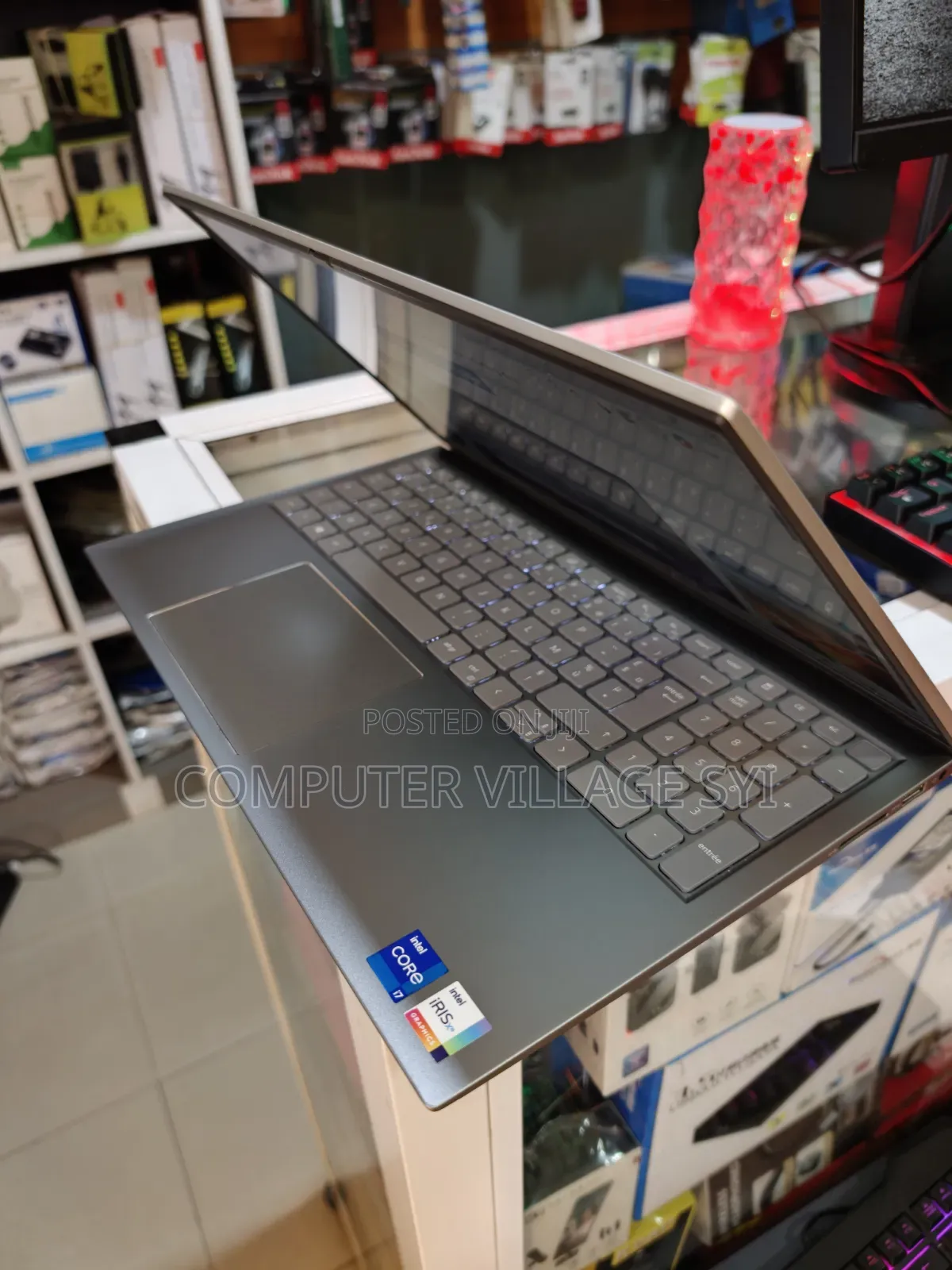 Laptop Dell Inspiron 15 5518 16GB Intel Core i7 SSD 512GB