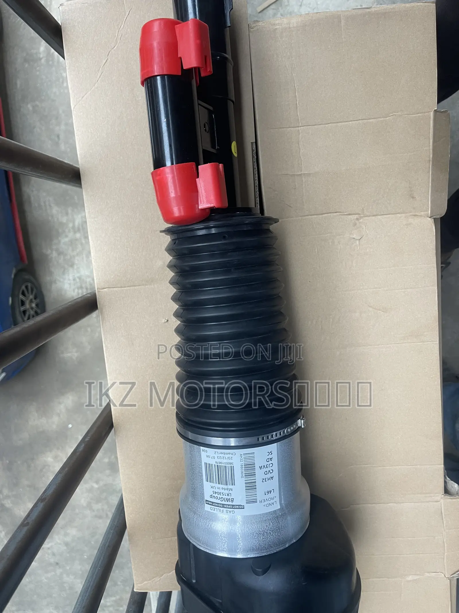 Range Rover Autobiography 22 -25 Front Air Shocks