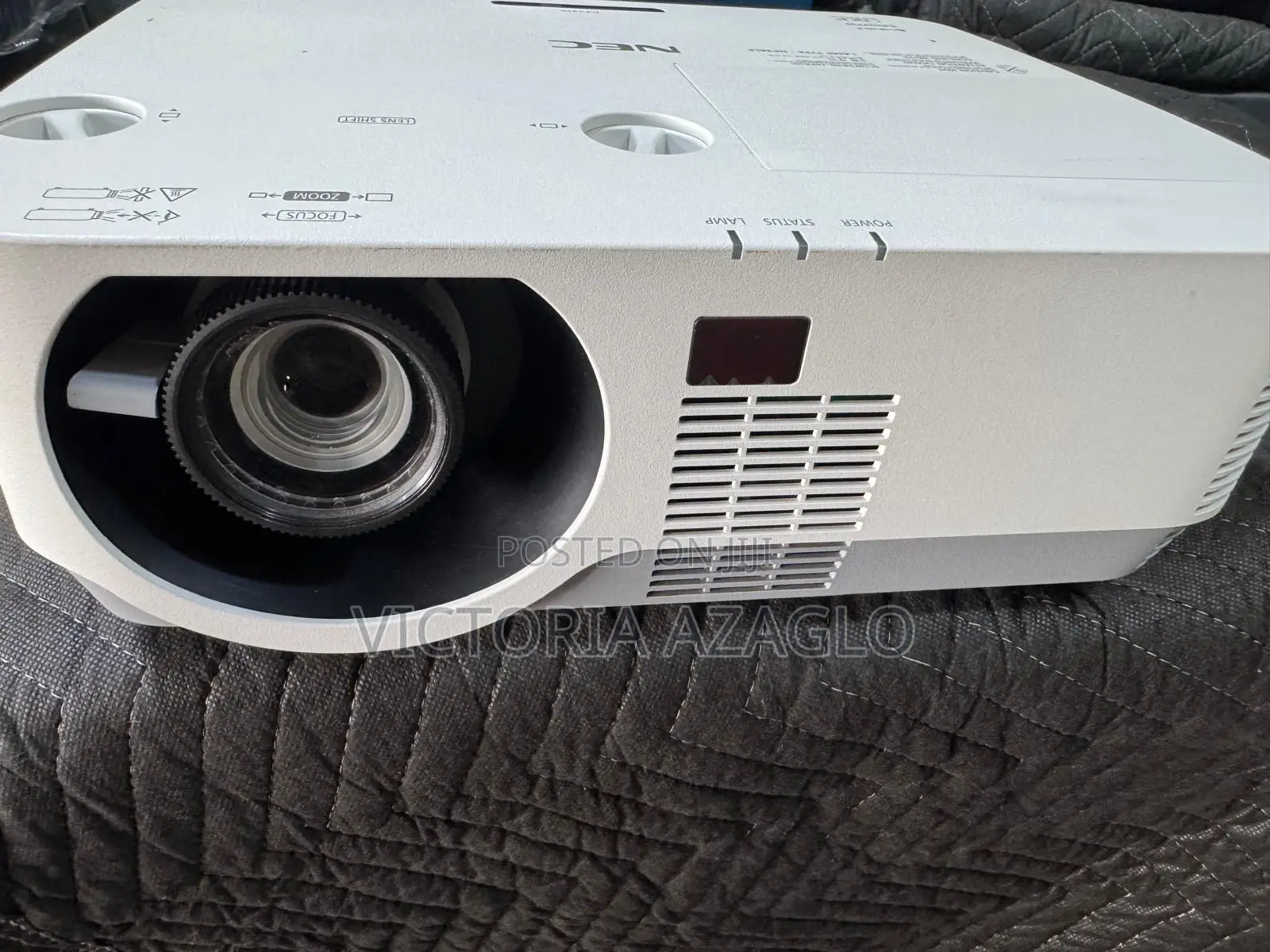 NEC P452W Projector - High Graphics