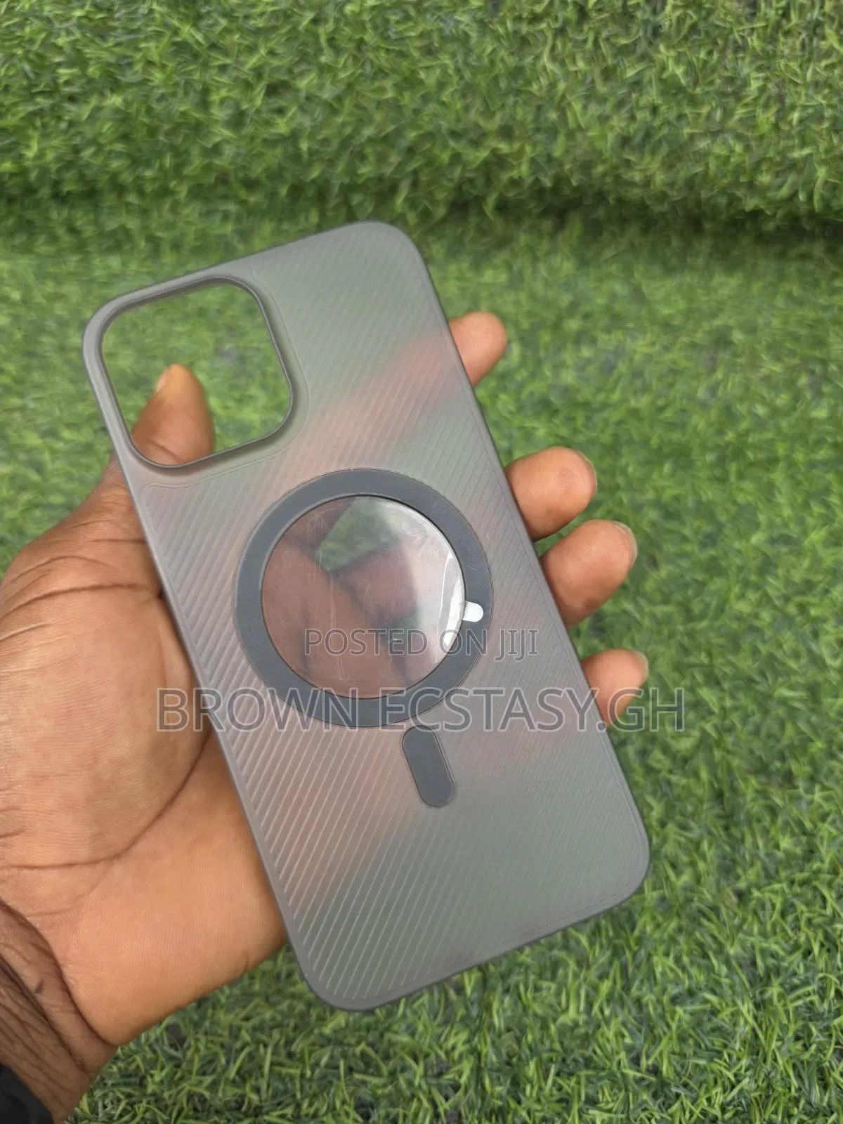 iPhone 12/13 Pro Max Translucent Case (Magsafe Support)