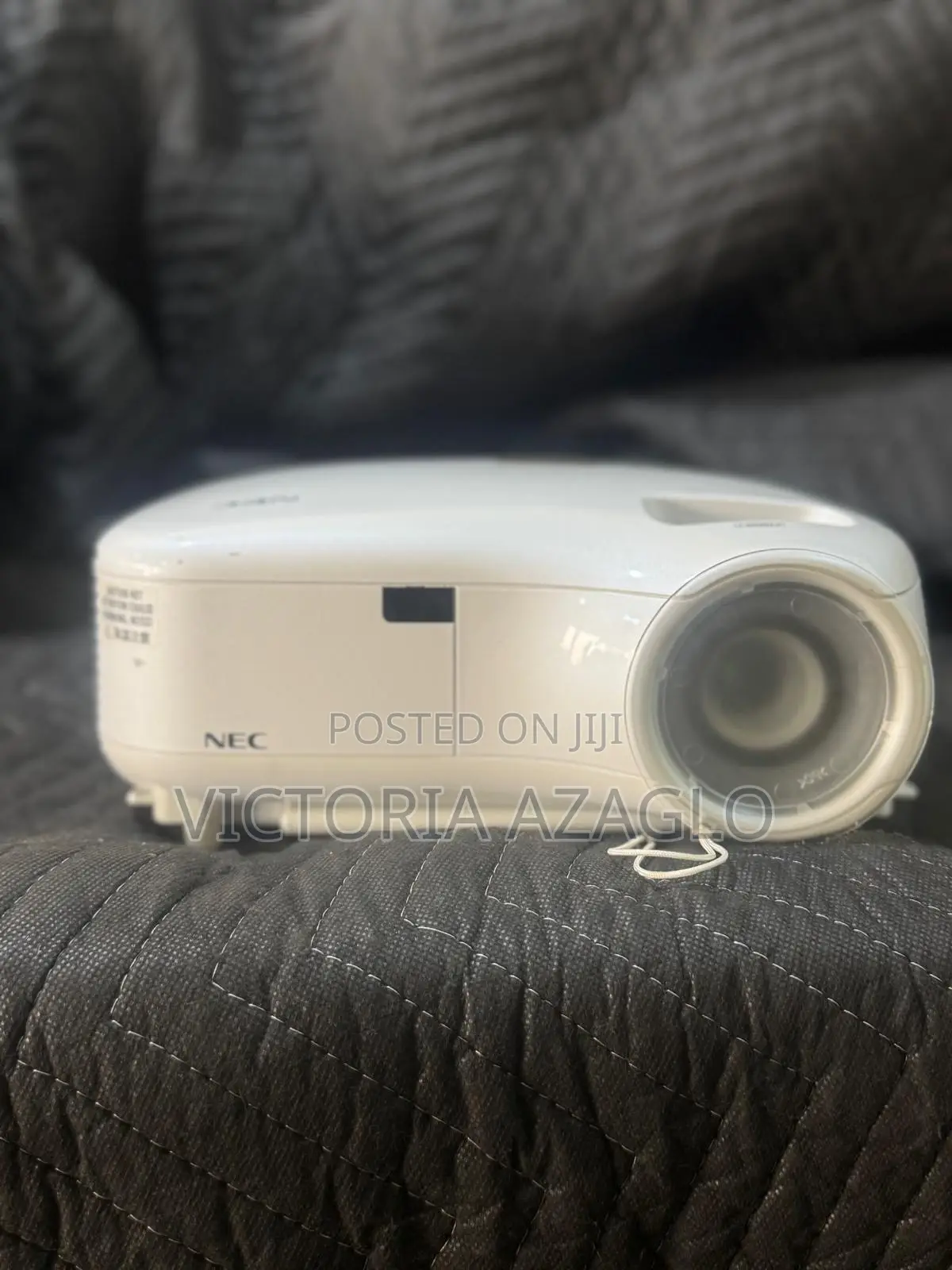 NEC LT280 LCD Projector - Portable and Effective