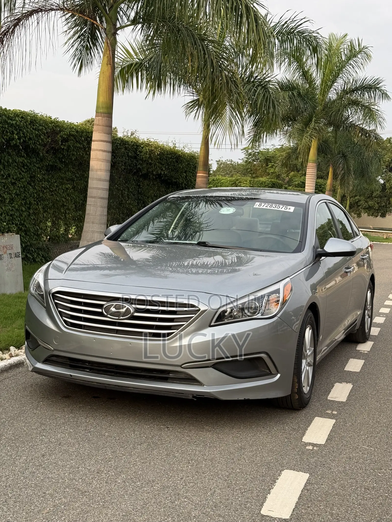 Hyundai Sonata Base Sedan FWD (2.4L 4cyl 6A) 2017 Silver