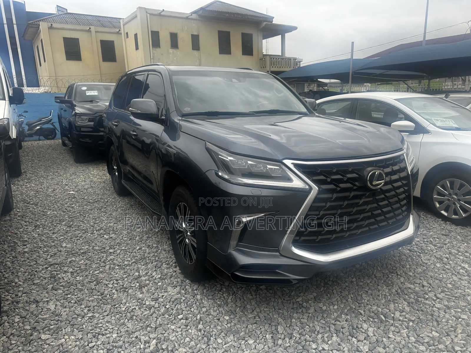 Lexus LX 570 AWD 2020 Gray