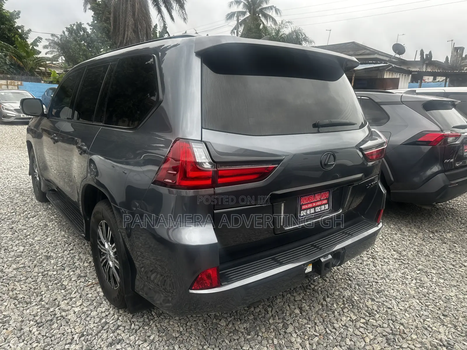 Lexus LX 570 AWD 2020 Gray