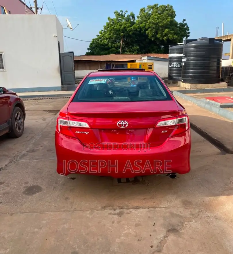 Toyota Camry 2014 Red