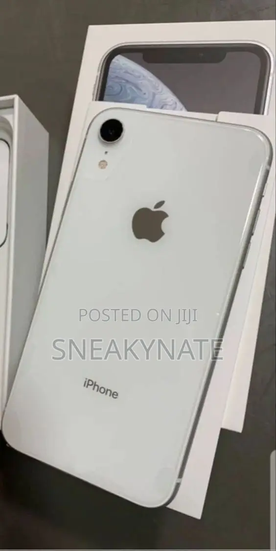 Apple iPhone XR 128 GB White