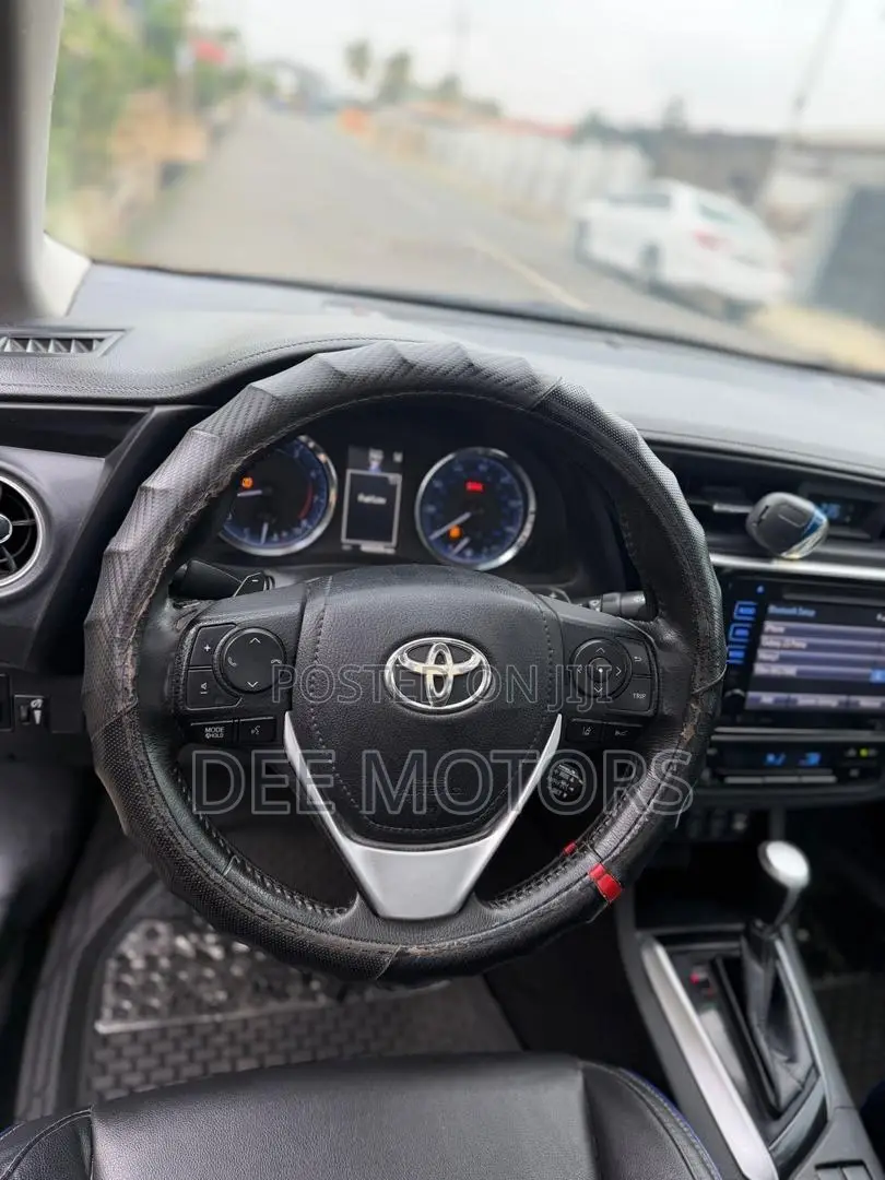 Toyota Corolla 2019 Black