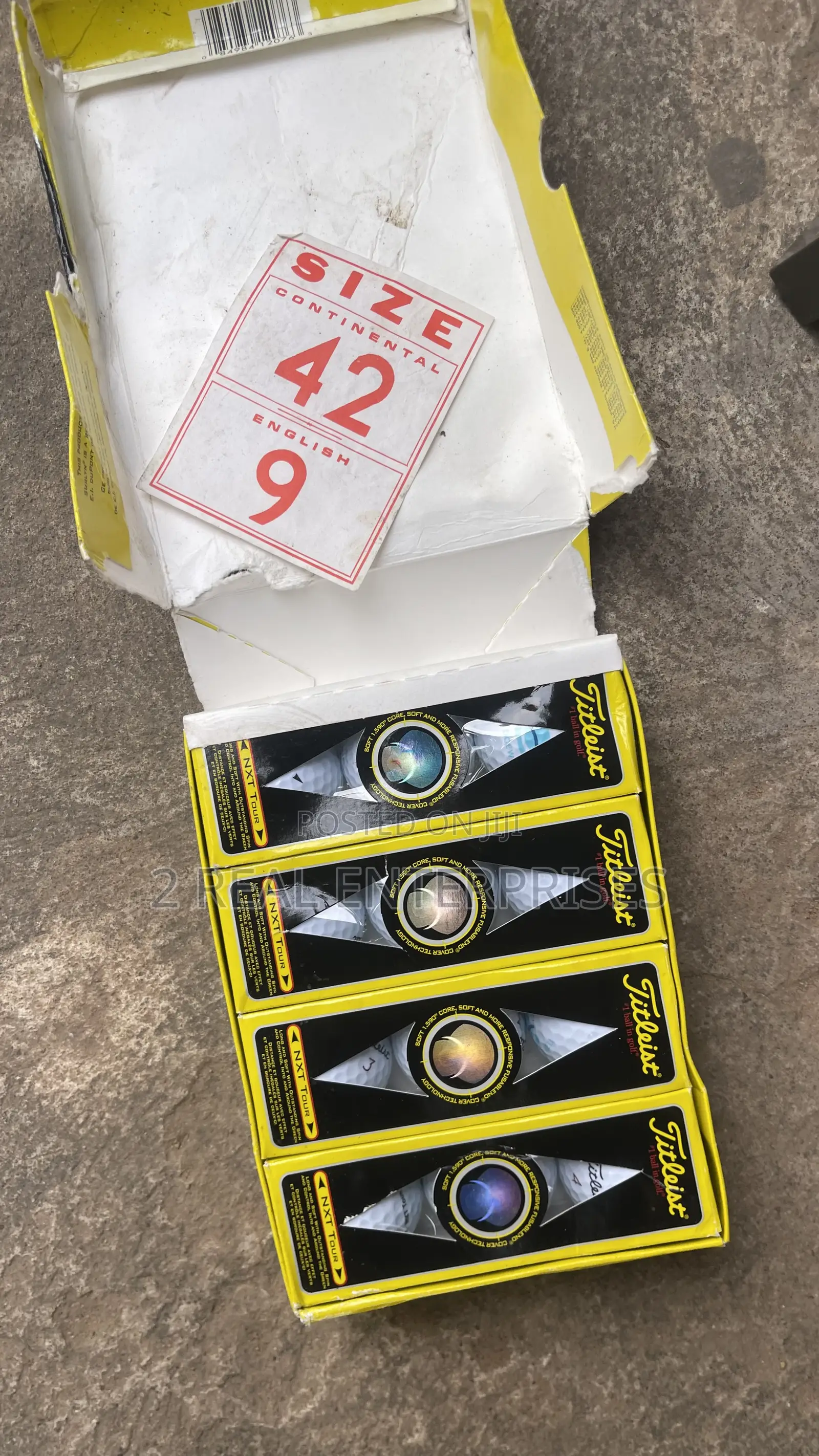 Titleist NXT Tour Golf Balls 12 Pieces