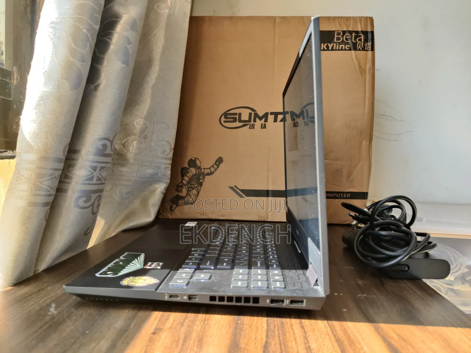 Laptop HP Omen 15 16GB AMD Ryzen 7 SSD 512GB
