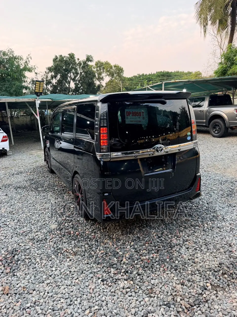Toyota Voxy 2014 Black