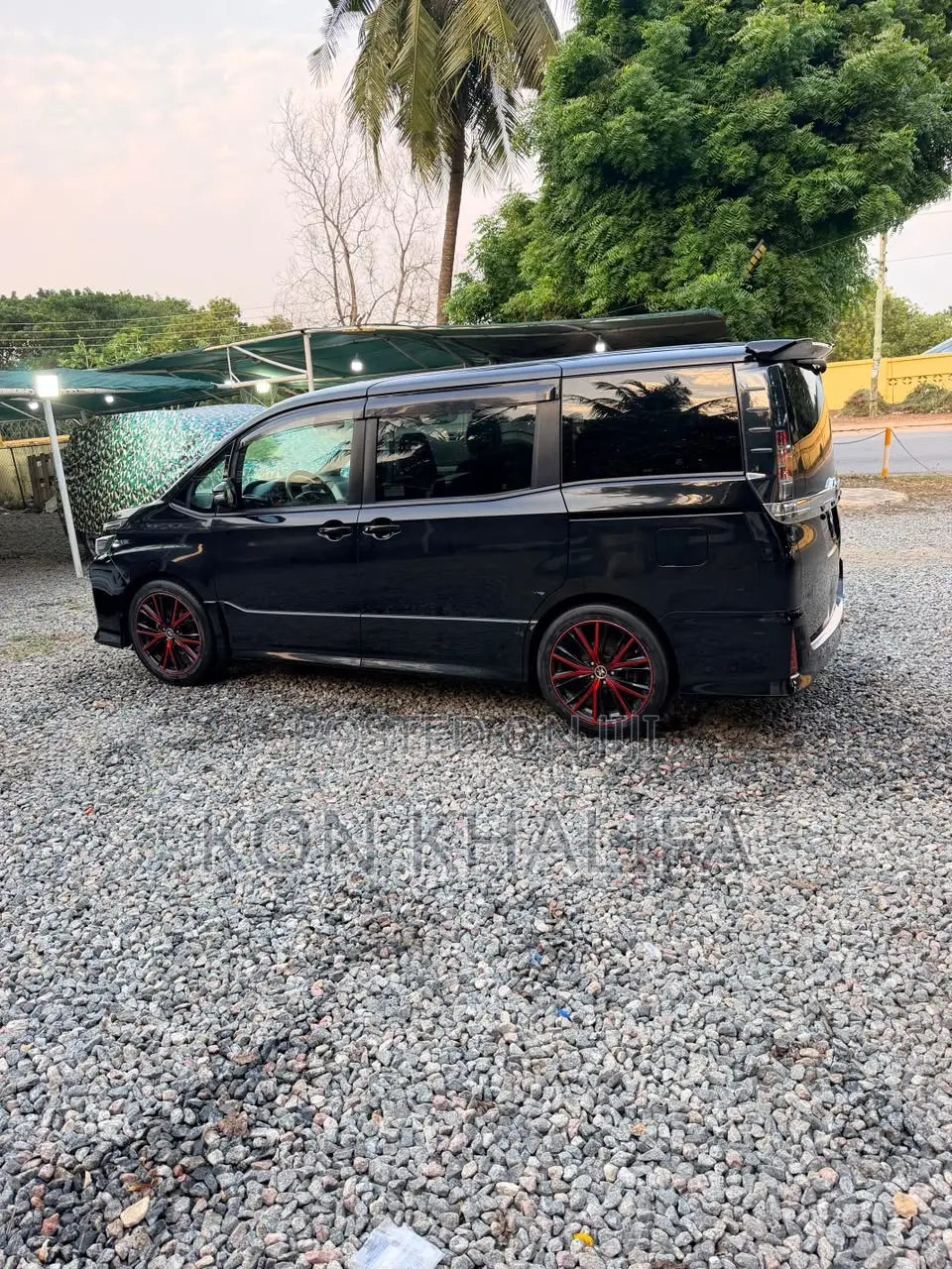 Toyota Voxy 2014 Black