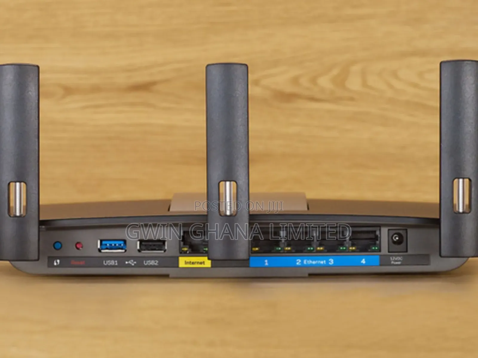Linksys EA6900 Dual Band Gigabit Wirless Router. 1900mbs