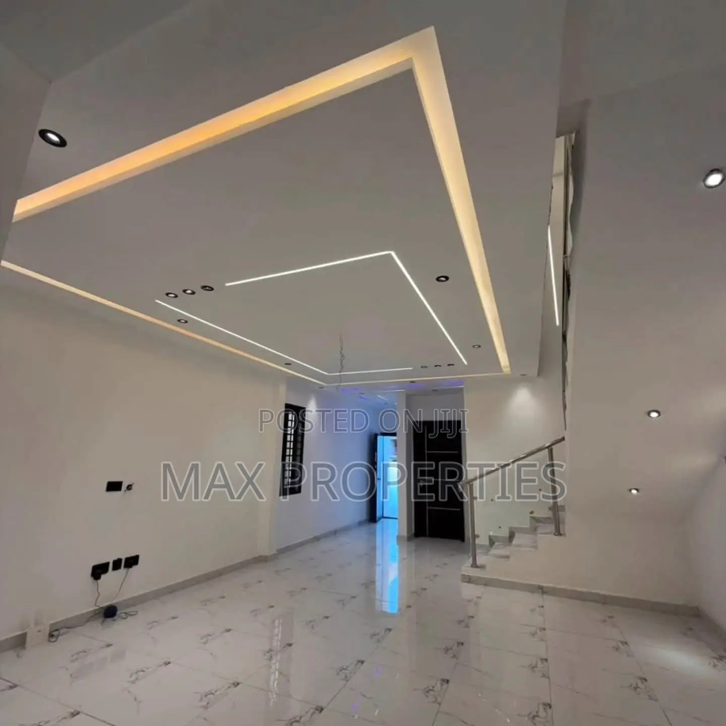 3bdrm House in Lake Side Estate for sale