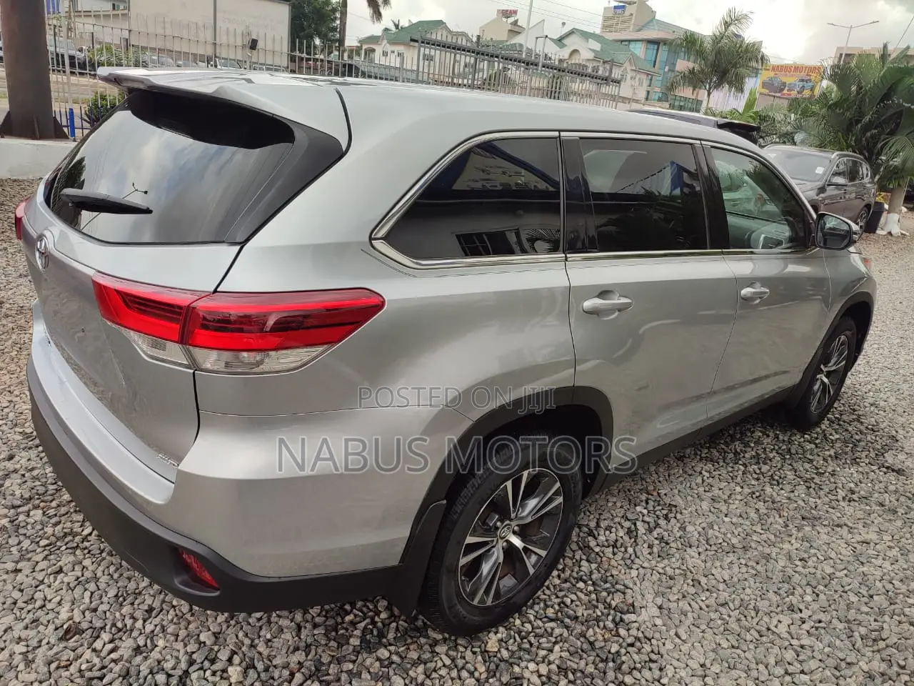 Toyota Highlander LE AWD 2020 Silver