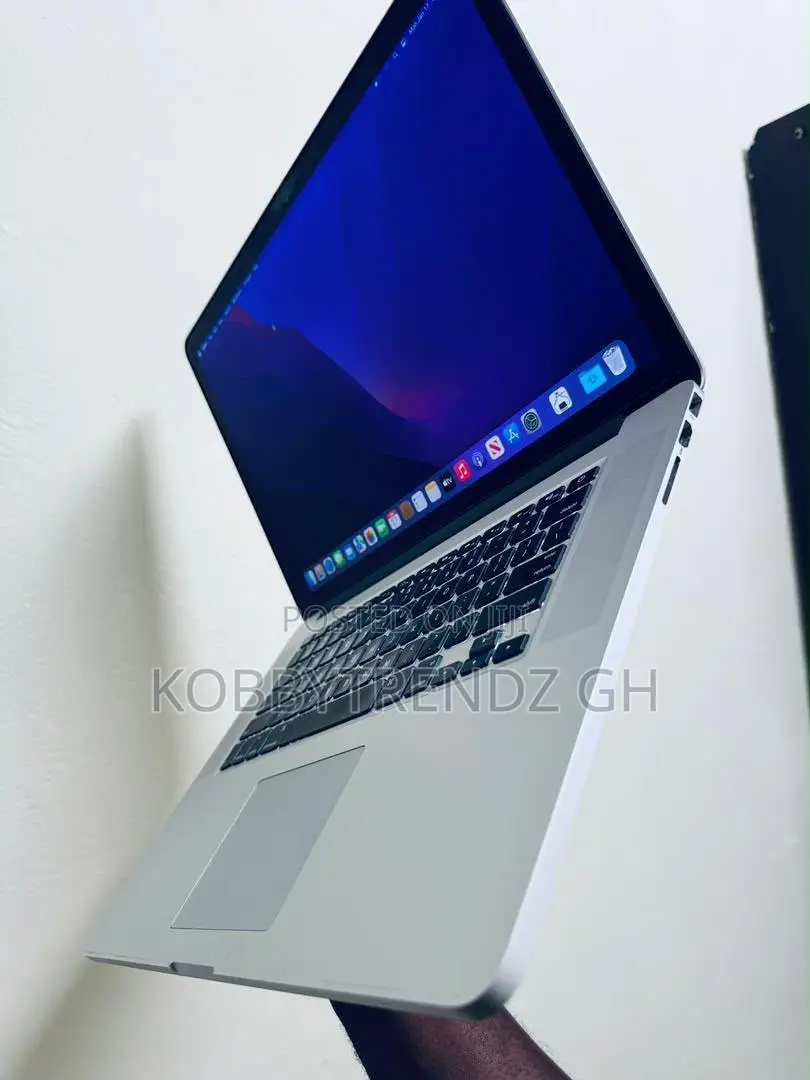 Laptop Apple MacBook Pro 2015 16GB Intel Core i7 SSD 512GB