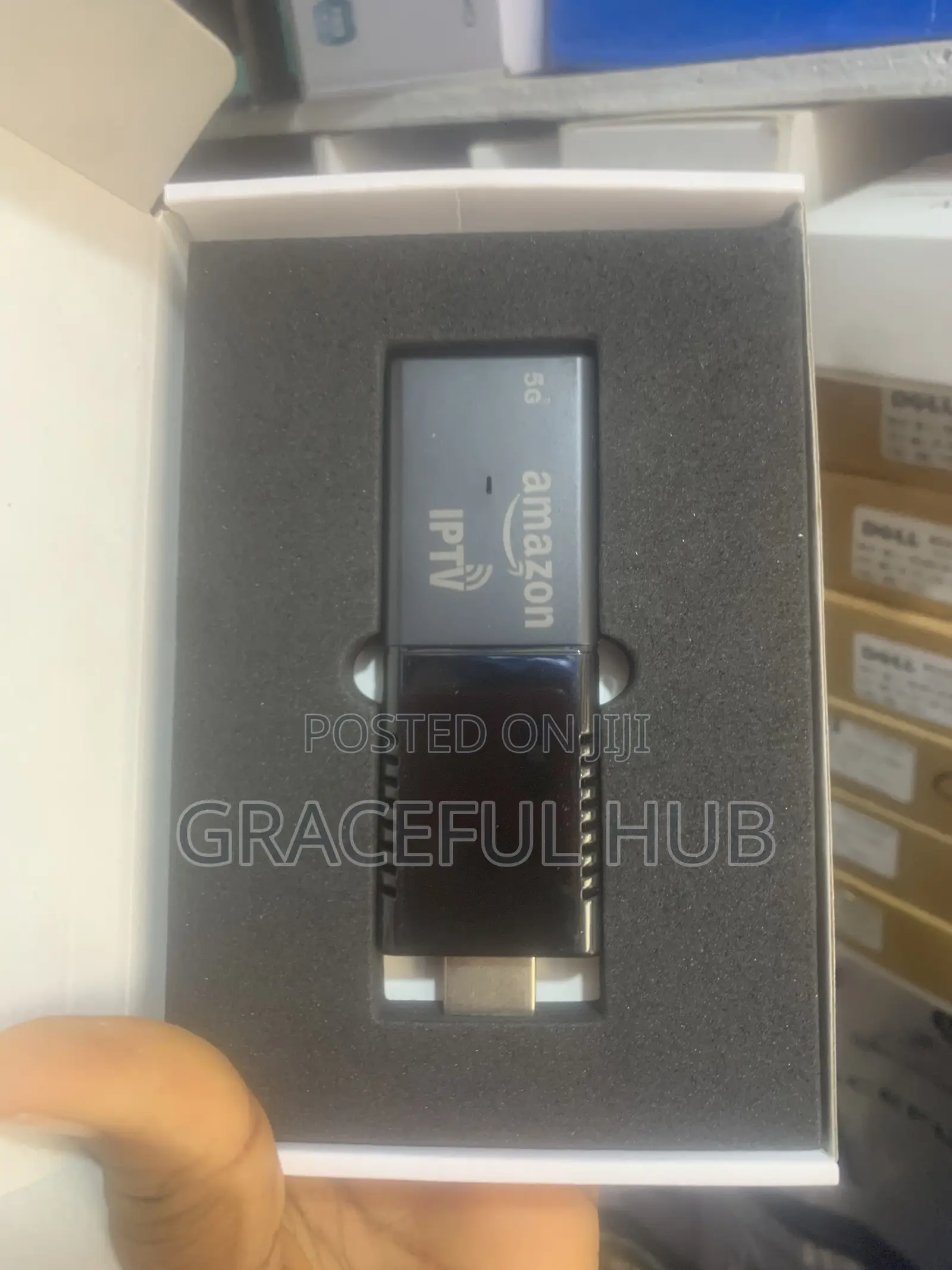Fire TV Stick (Amazon)