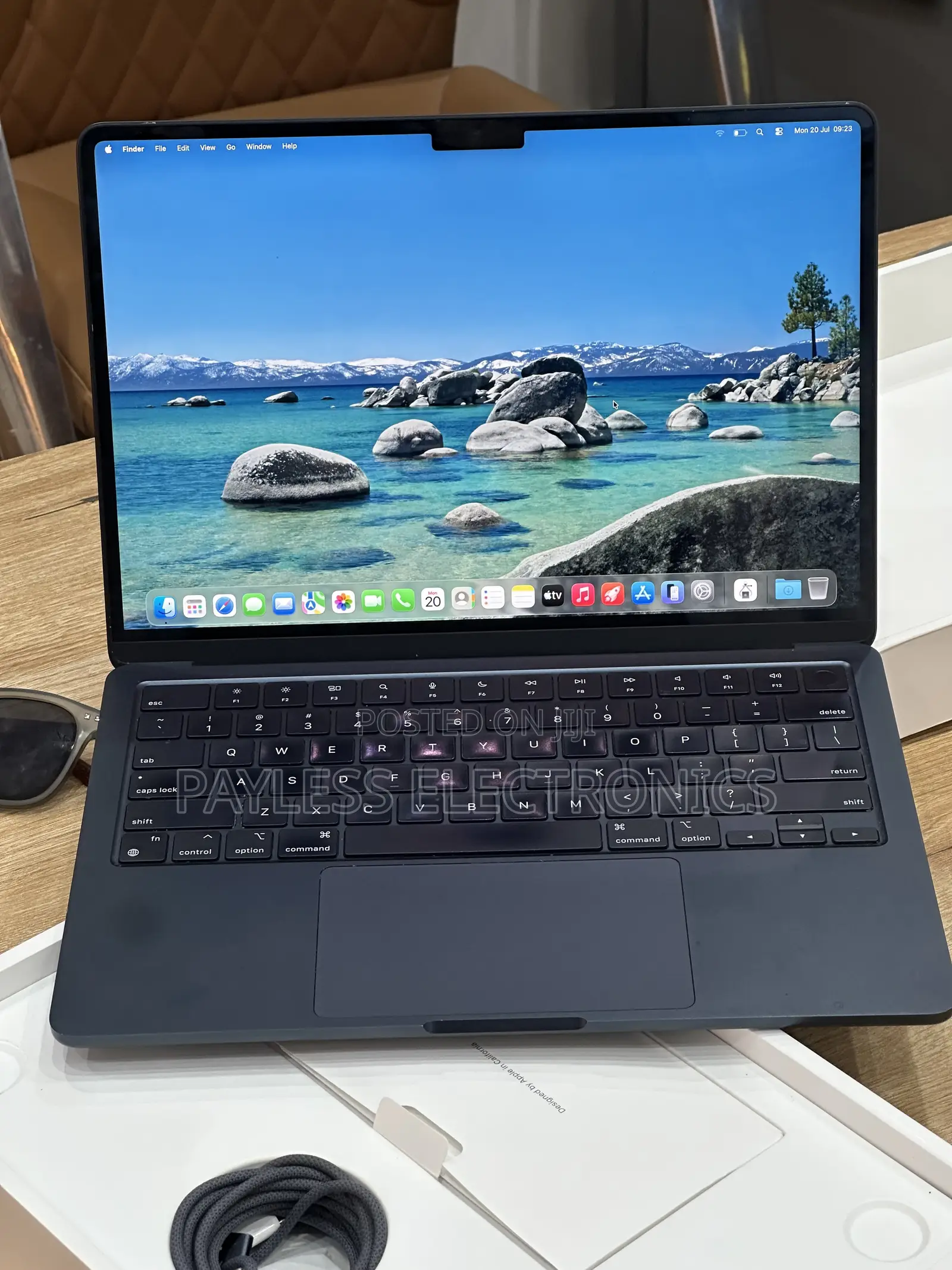 Laptop Apple MacBook Air 2022 M2 8GB Apple M2 SSD 256GB