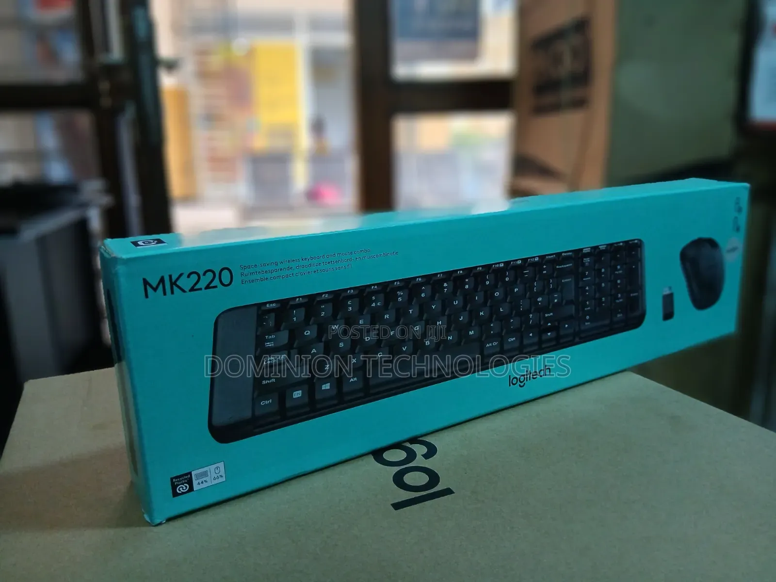 Logitech MK 220 Keyboard Mouse