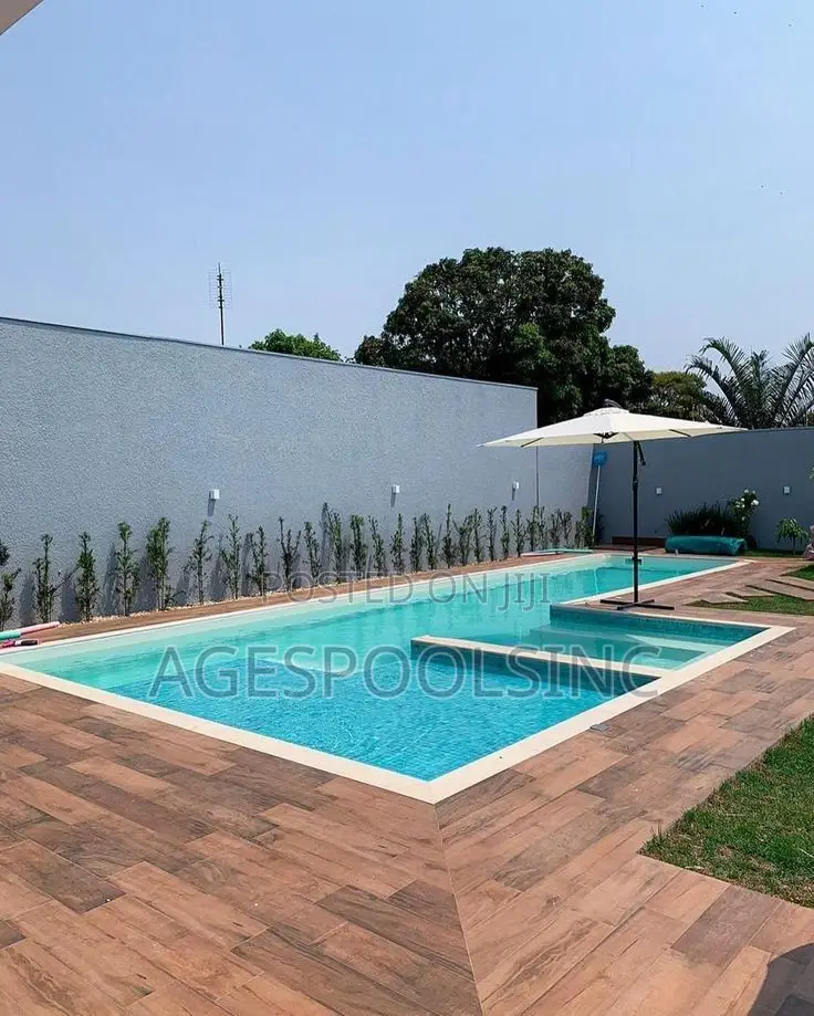 Swimming Pool Cleaning