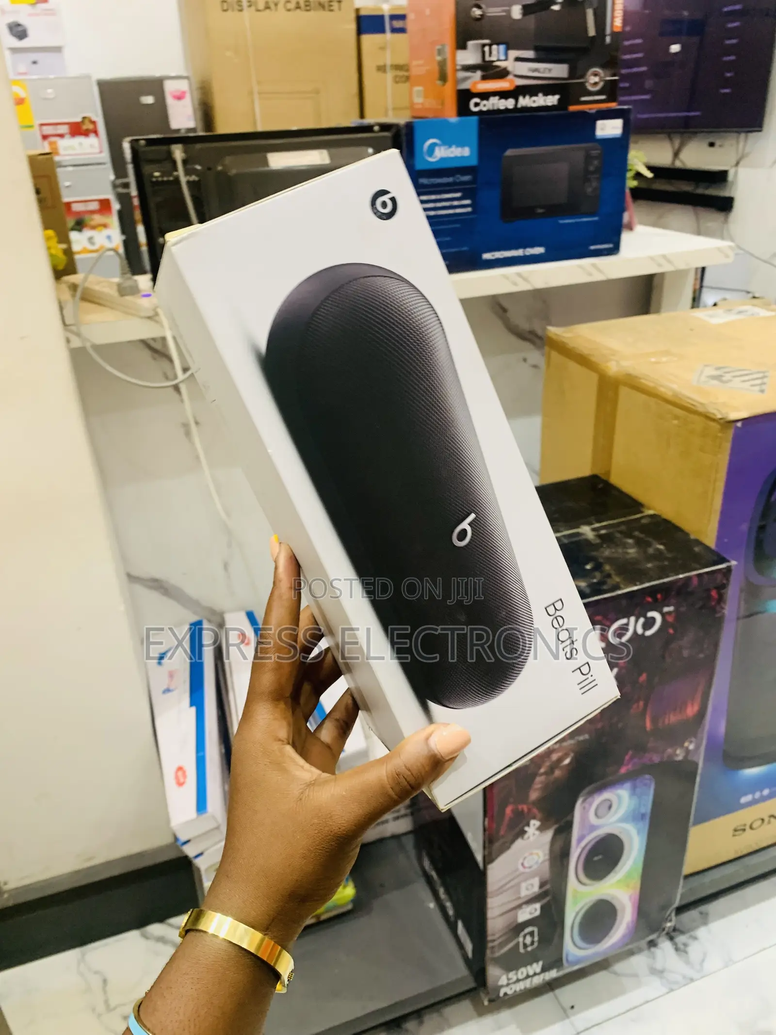 Brand New Beat PillPortable Bluetooth Wireless Water‐Resistant Speaker