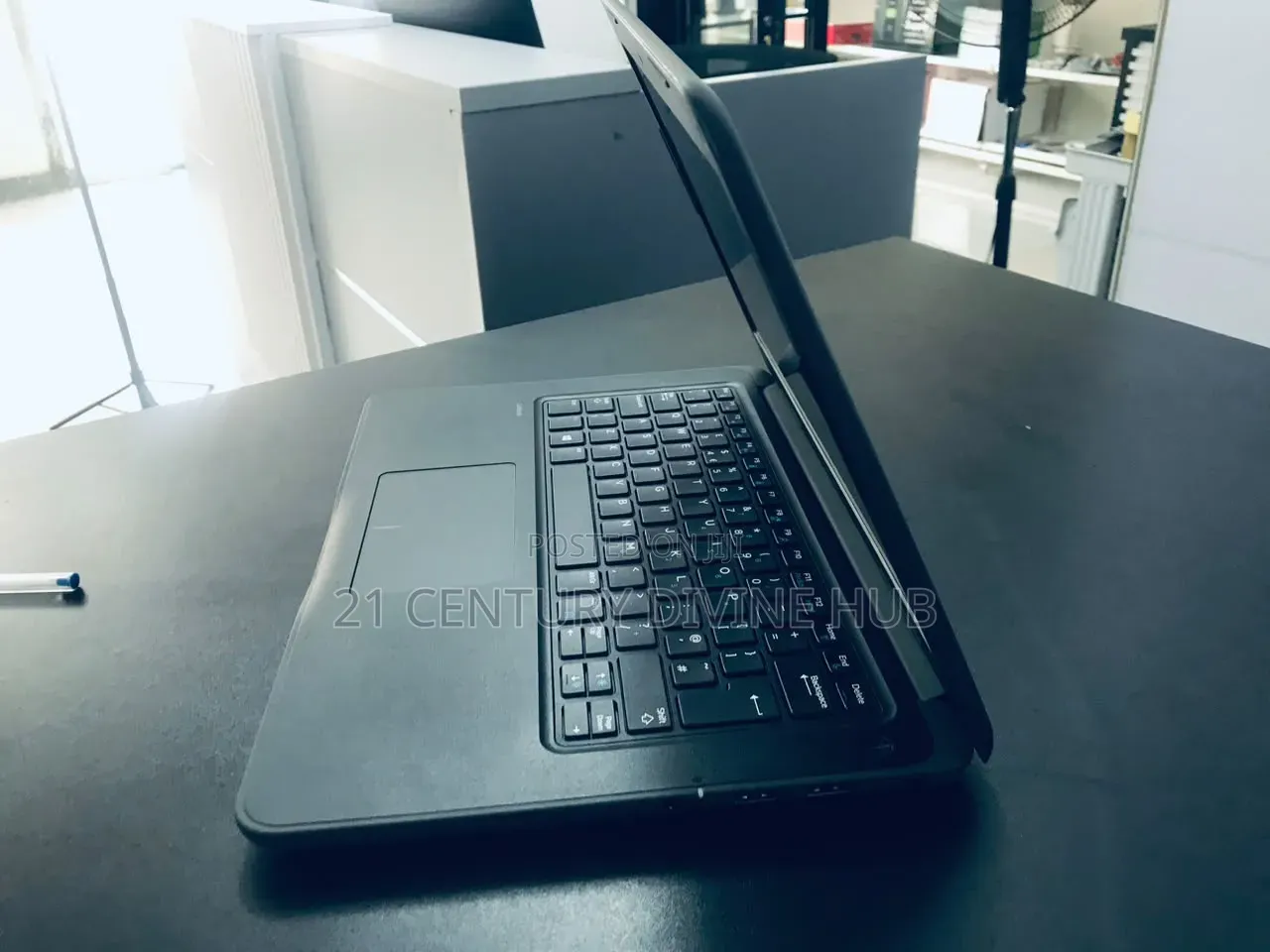 Laptop Dell Latitude 3380 4GB Intel Core 3 HDD 256GB