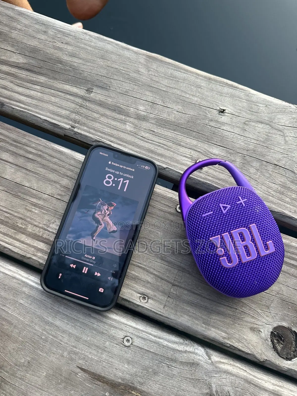 JBL Clip 5