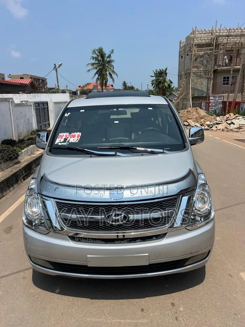 Hyundai Starex 2015 Grey