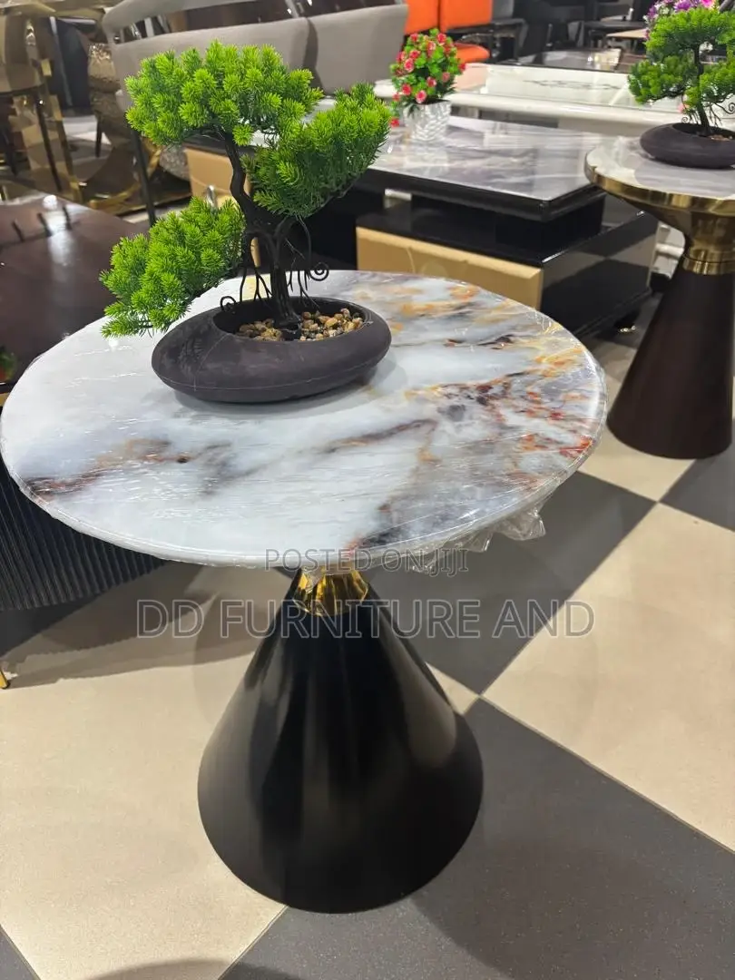 Mable Side Table / Coffee Table