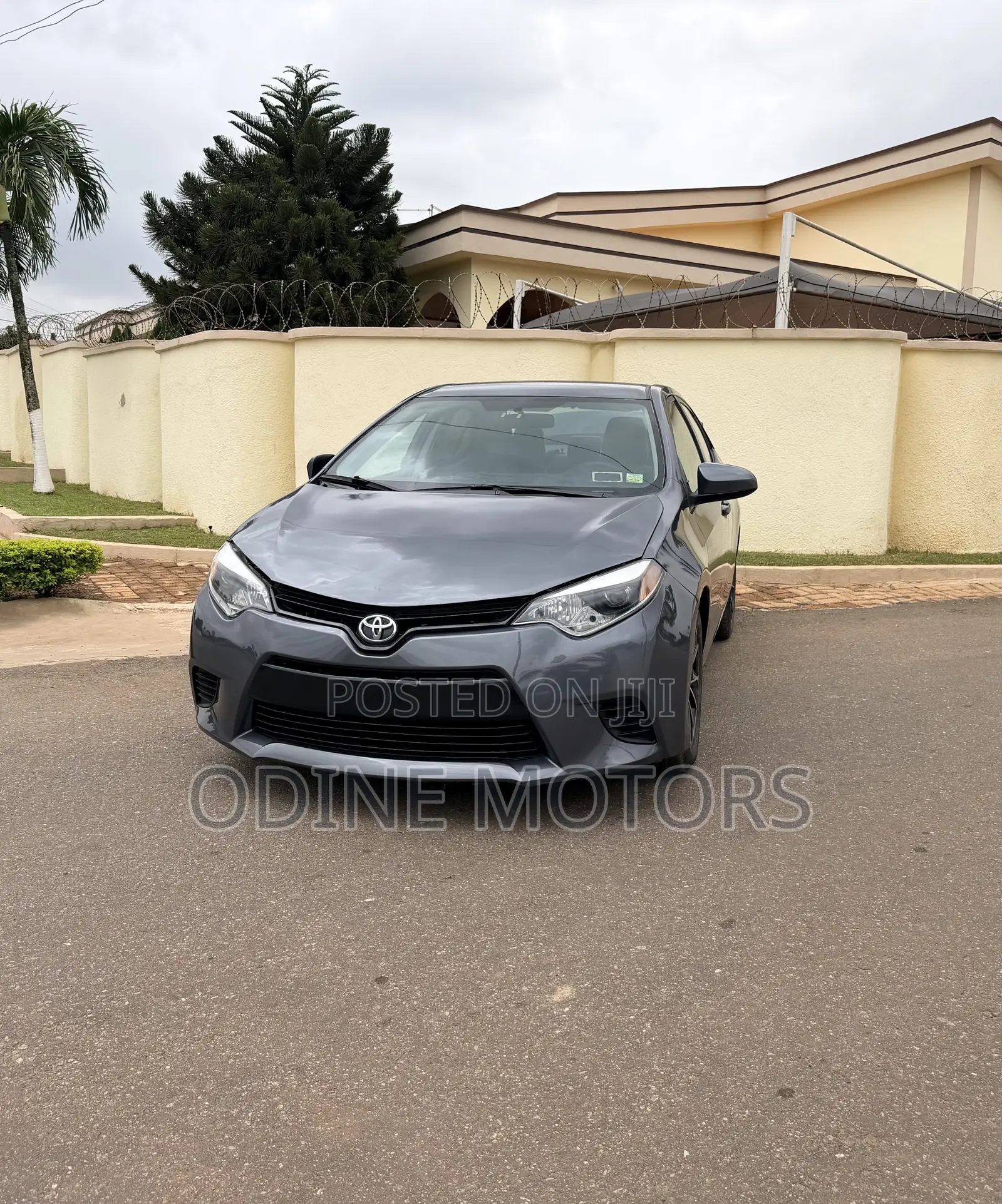 Toyota Corolla 2015 Gray