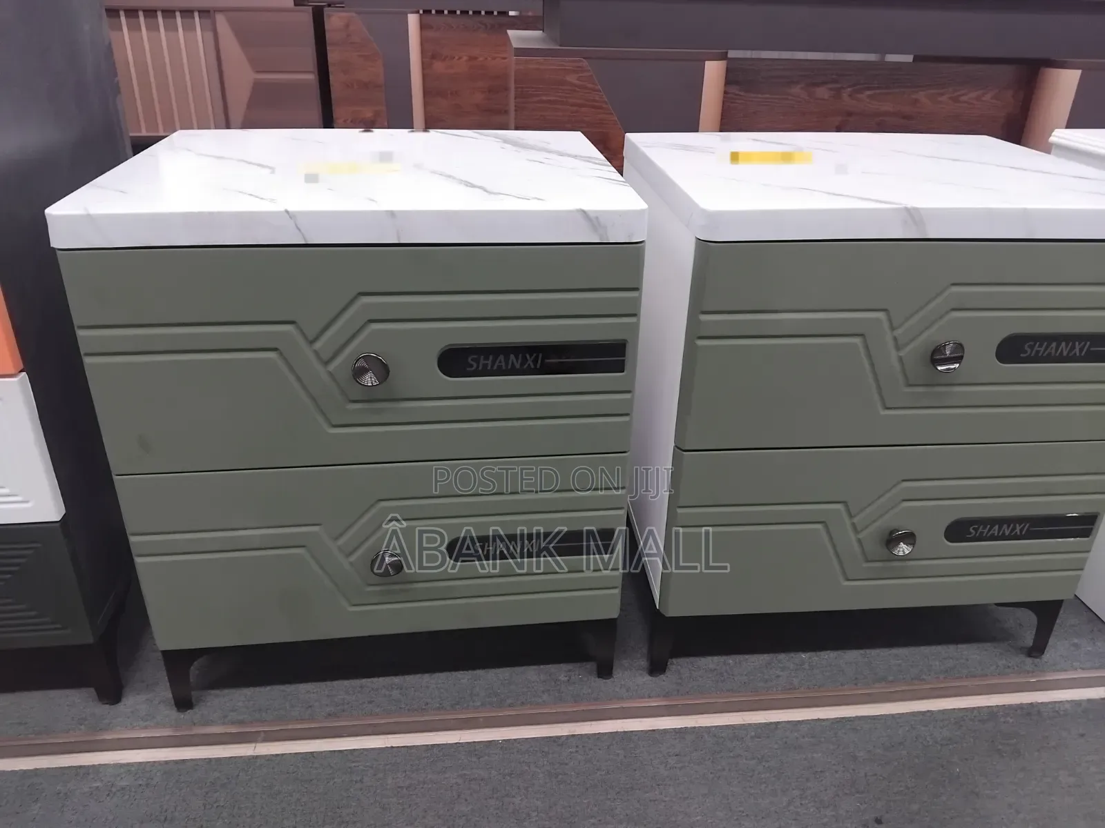 Side Drawer