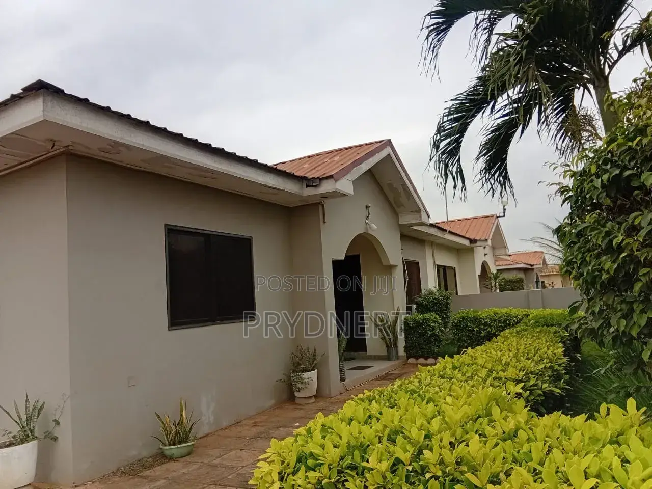 3bdrm House in Devtraco, Community 25 for rent