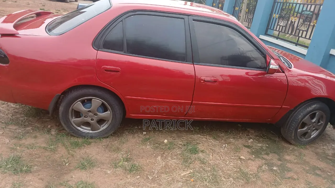 Toyota Corolla 2002 Red