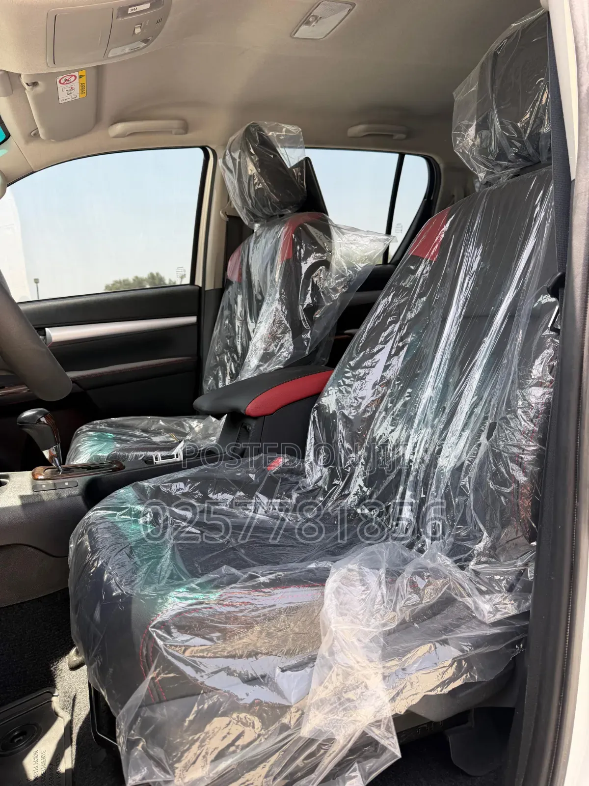 Toyota Hilux 2025 White