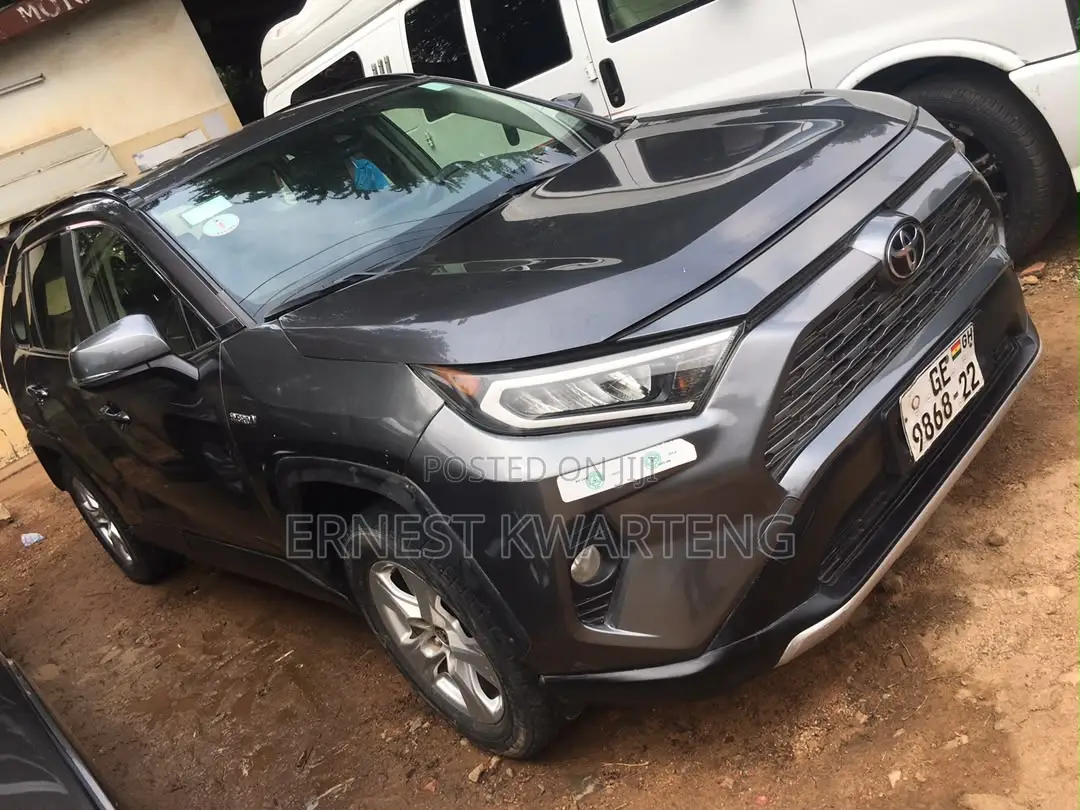 Toyota RAV4 2021 Gray