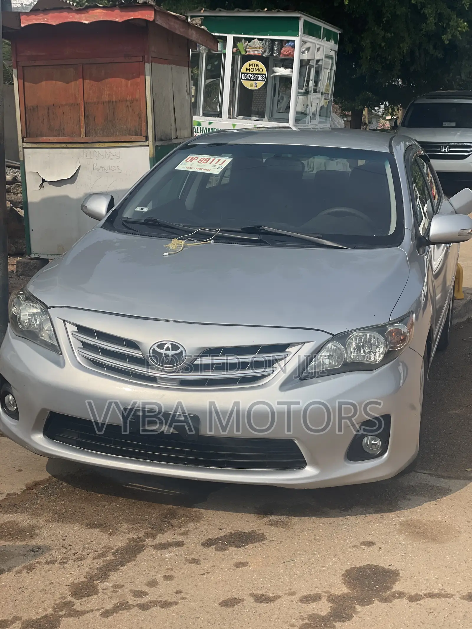 Toyota Corolla 2011 Silver