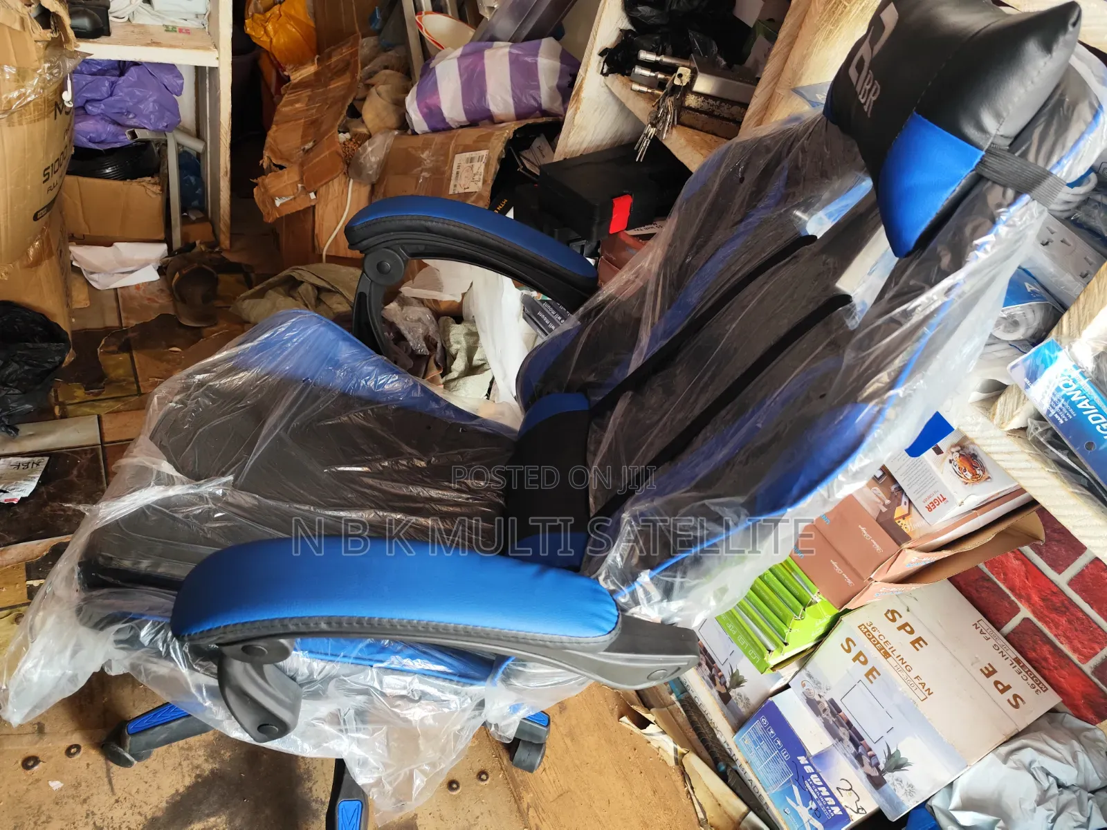 Office Gaming Chair With Foot Rest New in Box