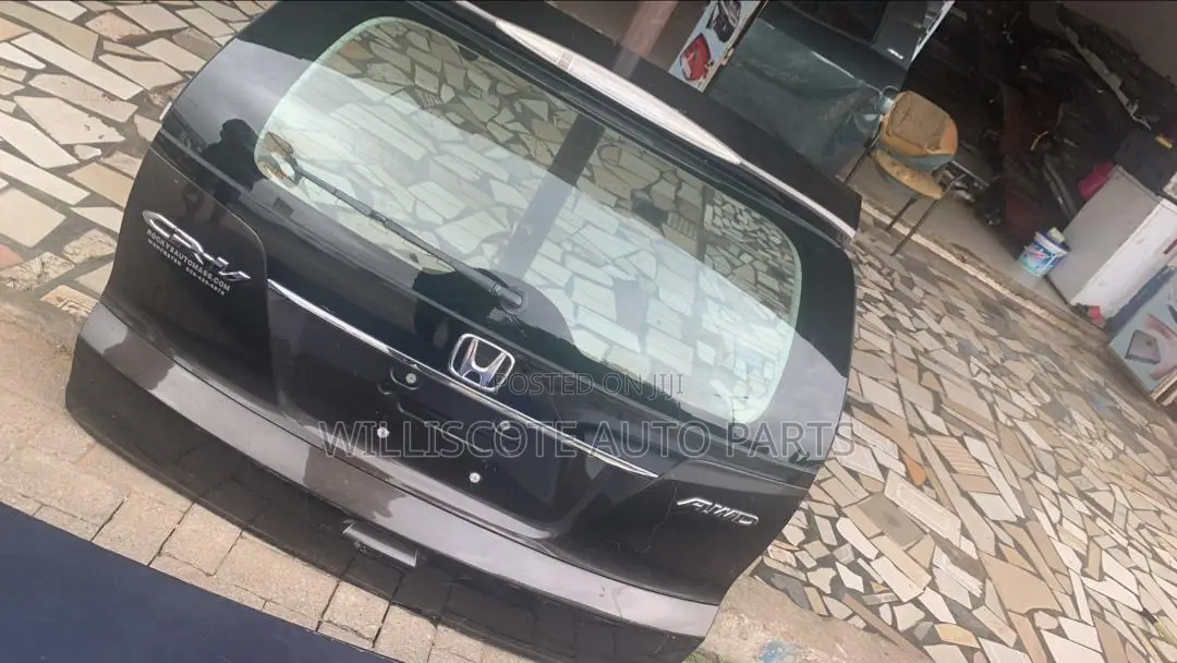 HONDA CR-V 13-16 Tailgate / Booth Available