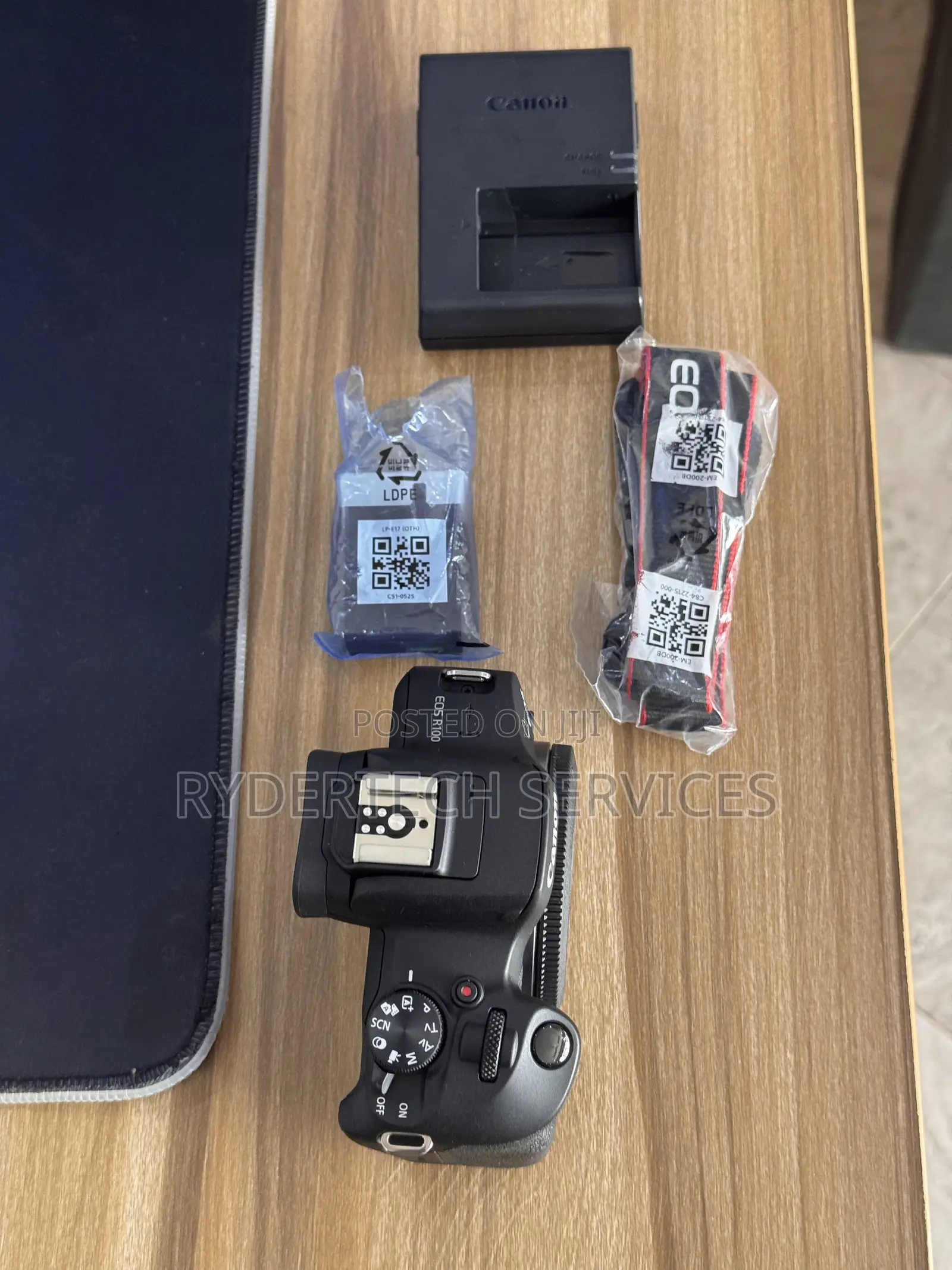 Canon EOS R100 Mirrorless Camera With Kit Lense