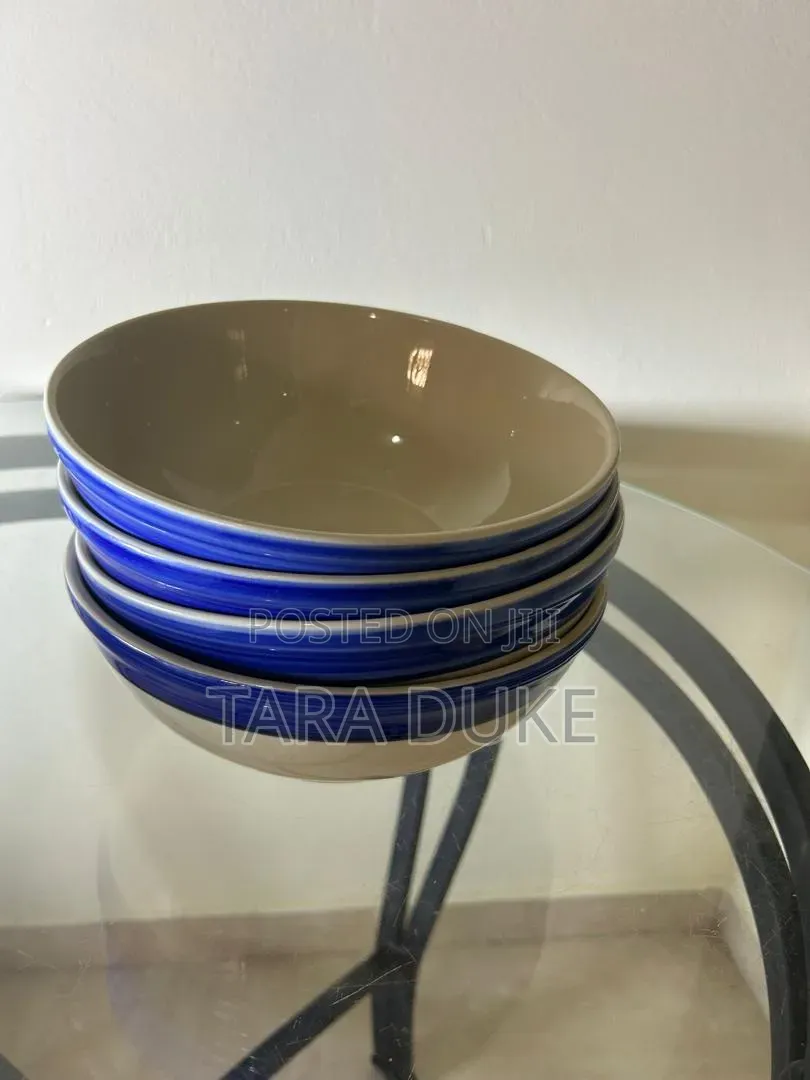 Set of 4 Two-Tone Blue Cream Ceramic Bowls